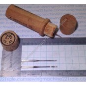 "Boye" Needles with Wood Container #2 1/2